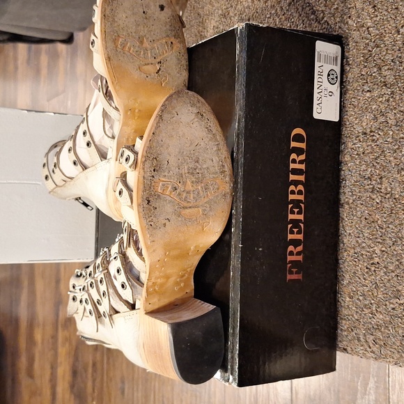 Freebird Cassandra Ice - Picture 2 of 6